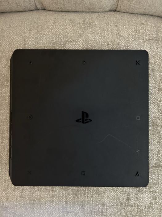 Consolă Sony PlayStation 4 Slim 500GB neagră – PS4
