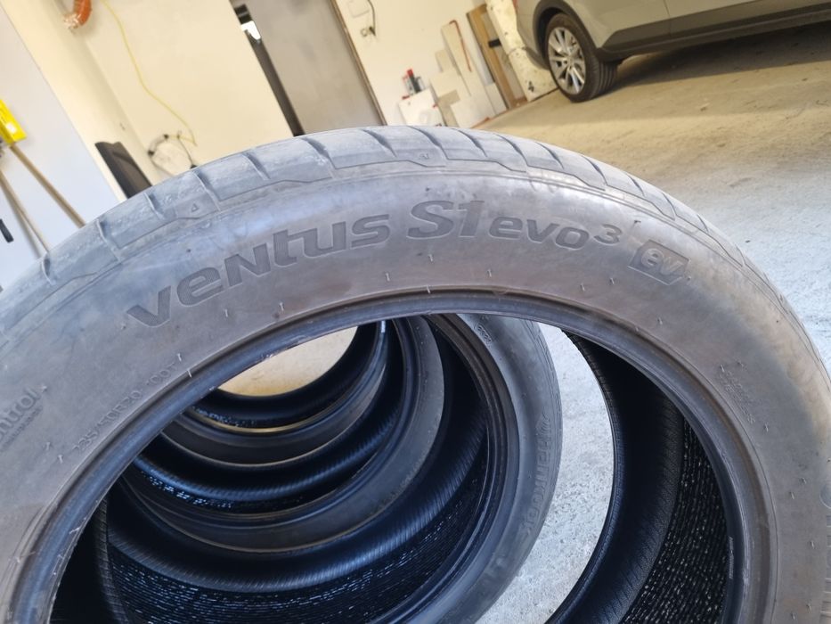 Hankook ventus s1 evo 3 255/45r20 летни