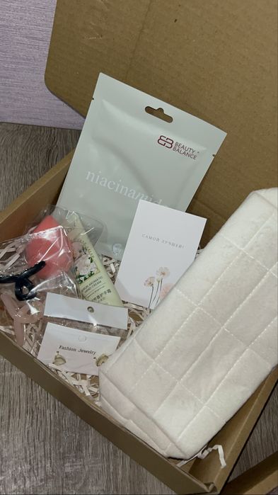 Подарочные боксы