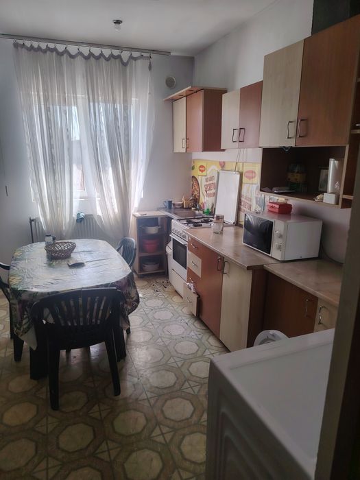 Eroii Revoluției camera vila fara proprietar, mobilată complet,curata,eleganta, pt.o pers