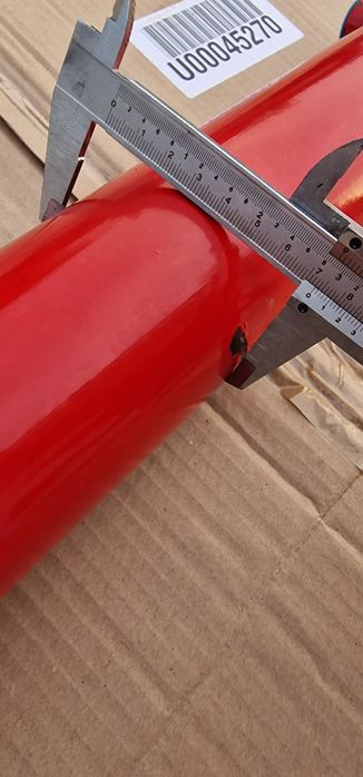 Cilindru hidraulic lungime 750 mm deschide 500 mm bolturi diametru 30