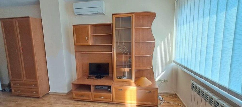 Дава се под наем Двустаен апартамент в София, Студентски град - 68 кв.м за 597.21 € - Снимка #2