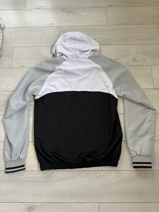 Мъжко якенце Lacoste