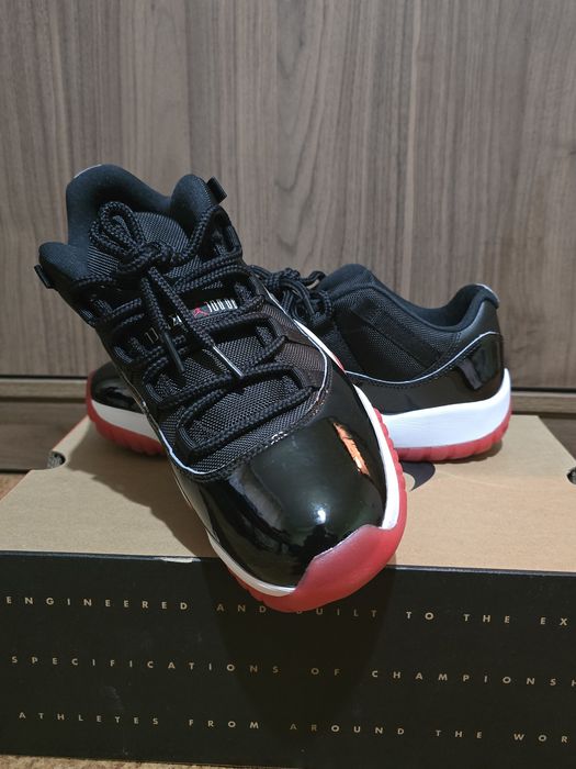 Jordan 11 bred low