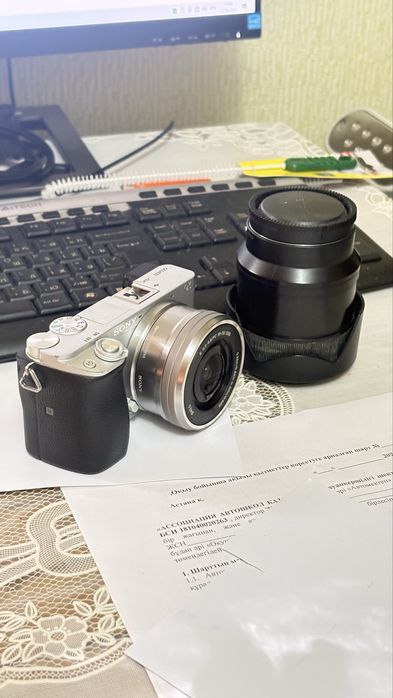 Фотоапарат сони 6400