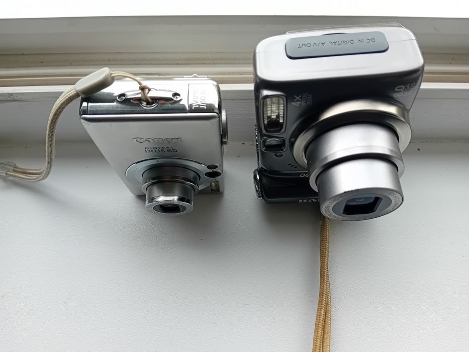 Aparat foto compact Canon
