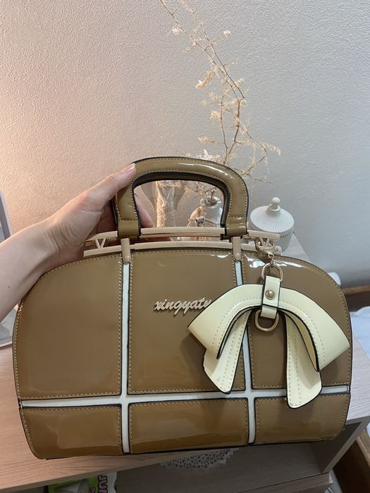 Продам женскую сумку