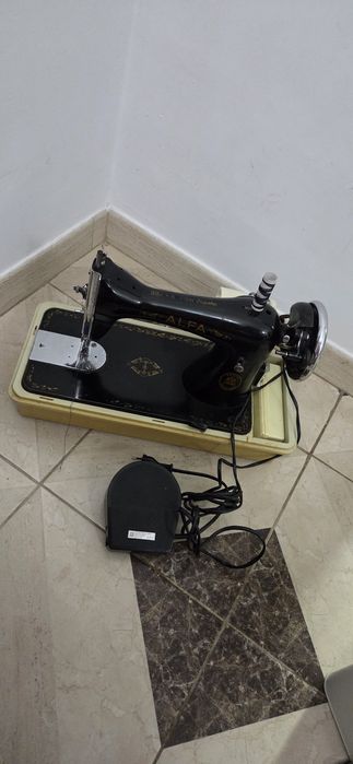 Mașina descusut electrica