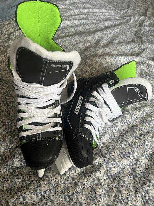 Коньки Bauer XLS