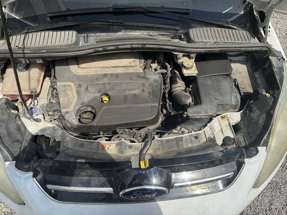 Продавам Ford C-max НА ЧАСТИ