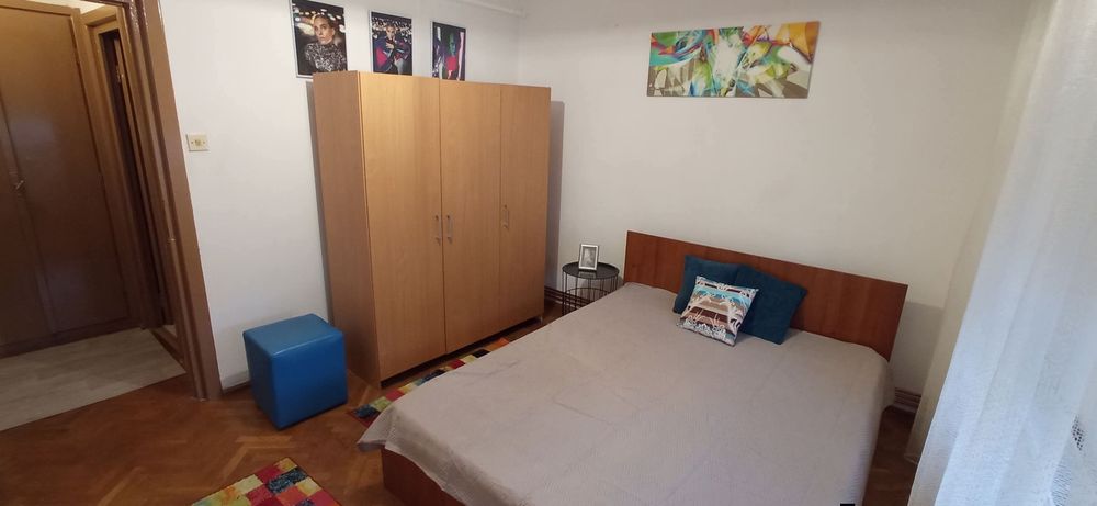 Proprietar închiriez apartament 2 camere zona Simion Barnutiu Modern