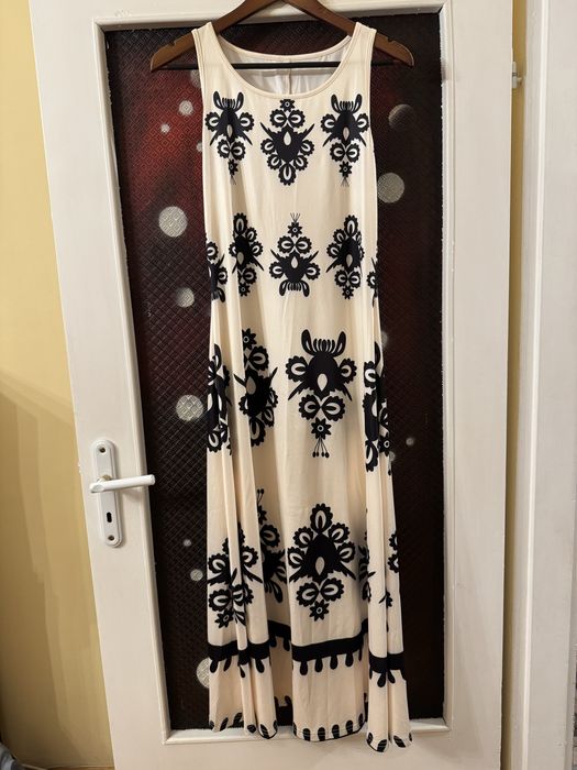 Рокля екрю с мотиви, р-р С