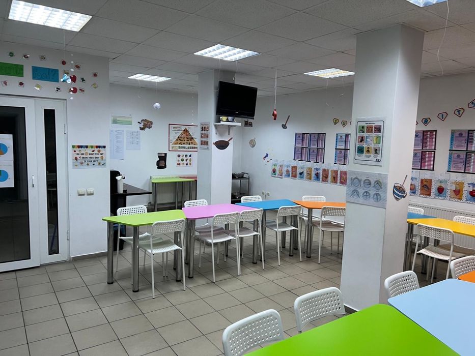 Inchiriez spatiu in Craiova