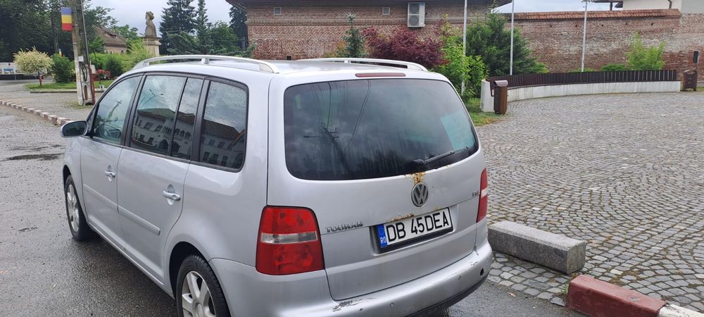 VOLKSWAGEN Touran 0 — imagine 5