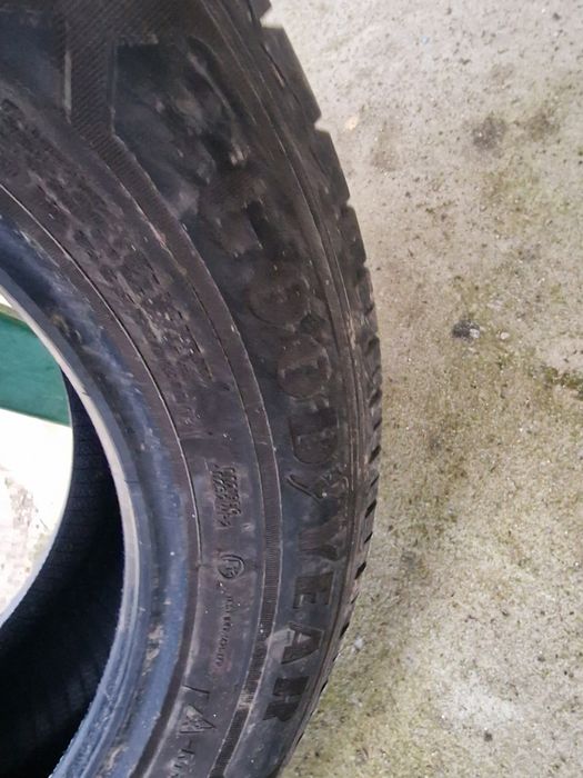 Anvelopă 215/65R16C marca Goodyear, DOT 2021,8 mm