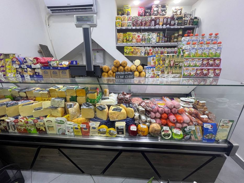 Холодилник для магазина