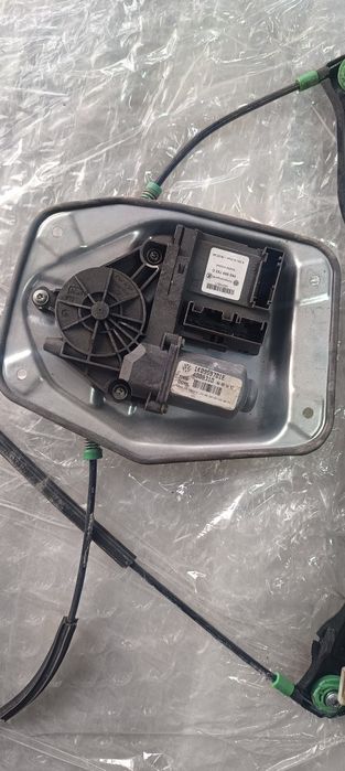 Стъклоповдигащ механизъм за голф 5 -6