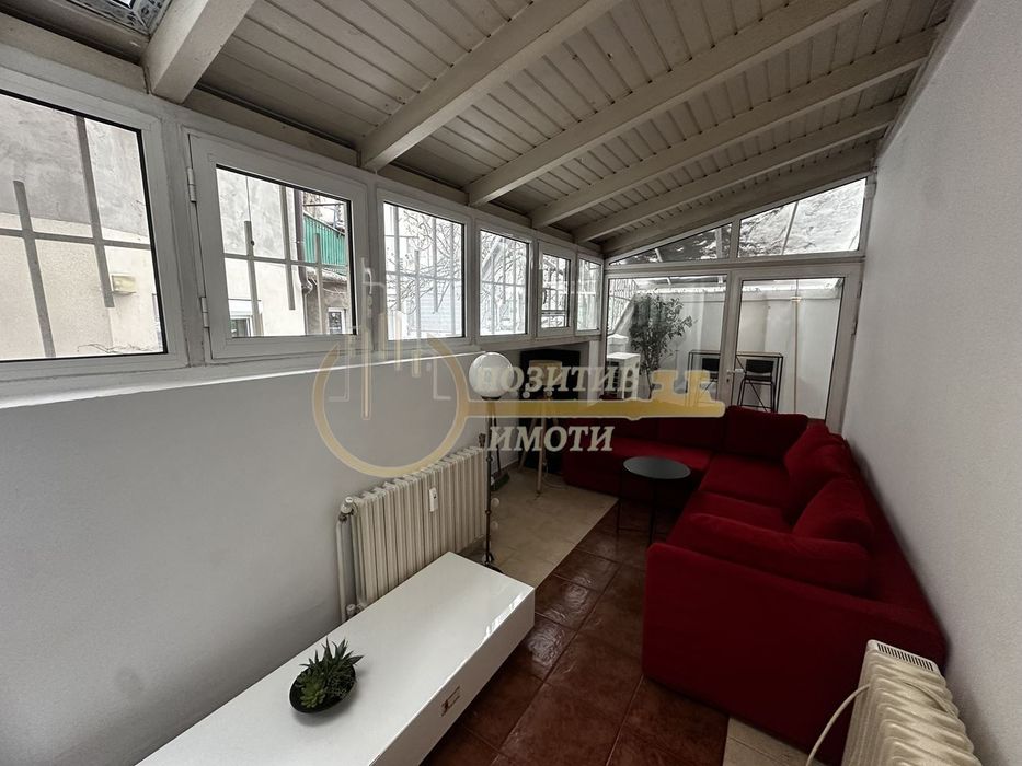 Дава се под наем Тристаен апартамент в София, Център - 120 кв.м за 947.58 € - Снимка #12