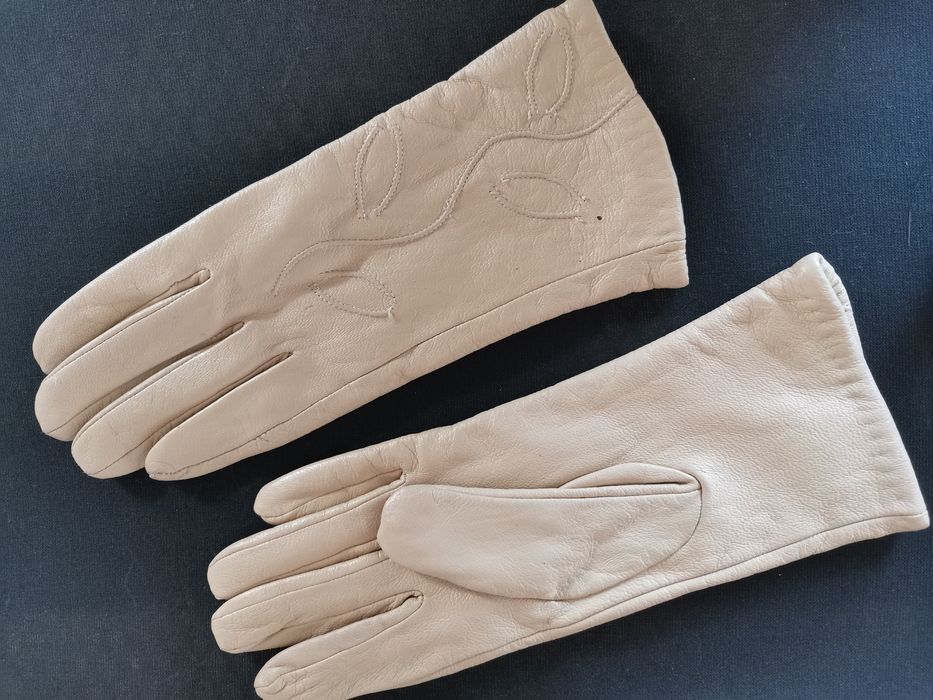 Дамски кожени ръкавици