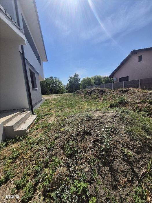 Duplex Despartit - Suprafete Mari - Zona Excelenta