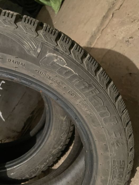 Шины зимные 2 шт