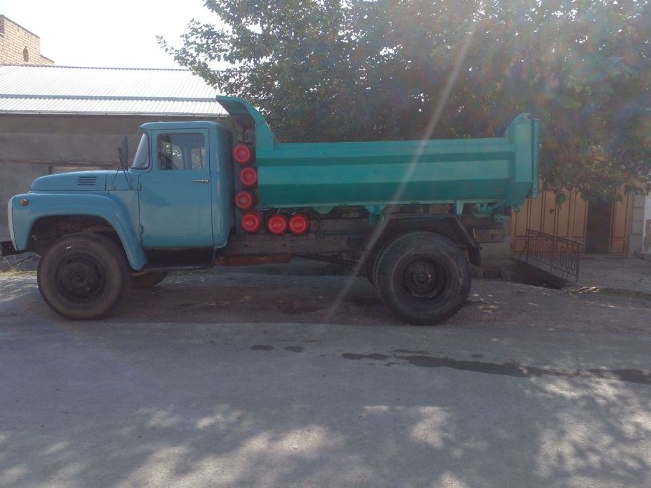 Zil maskovski sotiladi