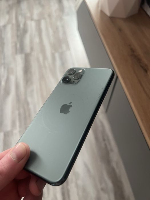 Продам iphone 11pro 64