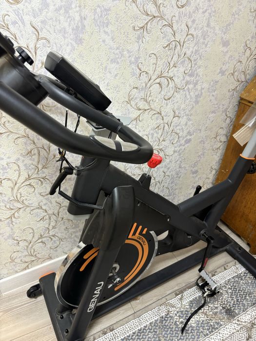 Велотренажер.