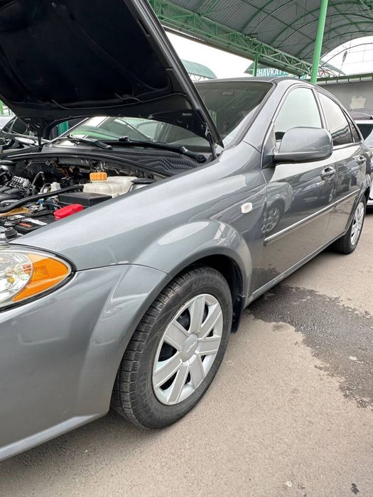 Жетра сотилади.  Автомат каробка. Холати идеал.