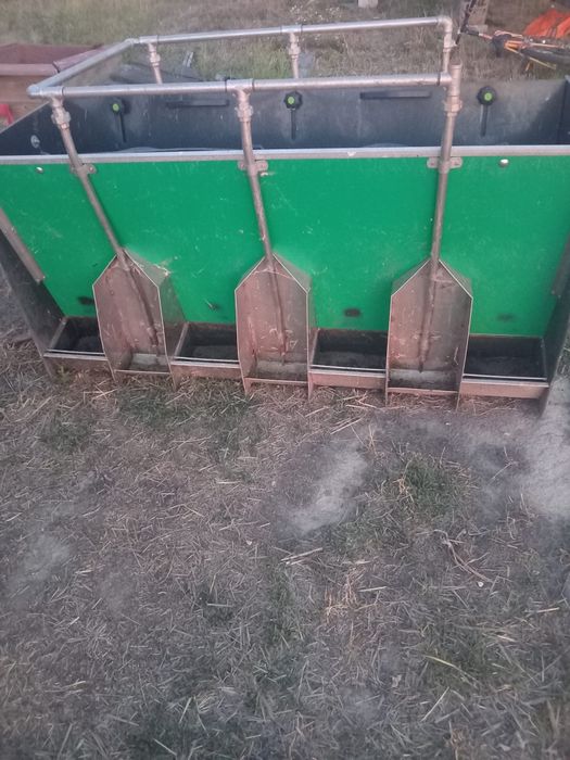 Hrănitoare ,adapatoare