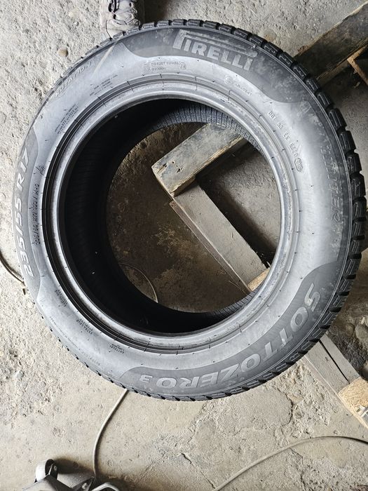 2 anvelope iarna 235 55 17 Pirelli