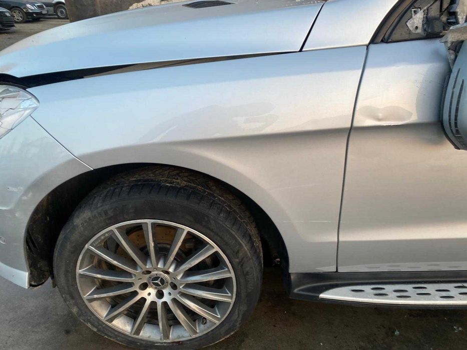 dezmembrez Mercedes ML w166/haion ml w166/aripa fata ml w166
