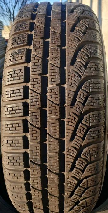 O anvelopa 205 55 16 PIRELLI Winter Sottozero serie II - ca noua