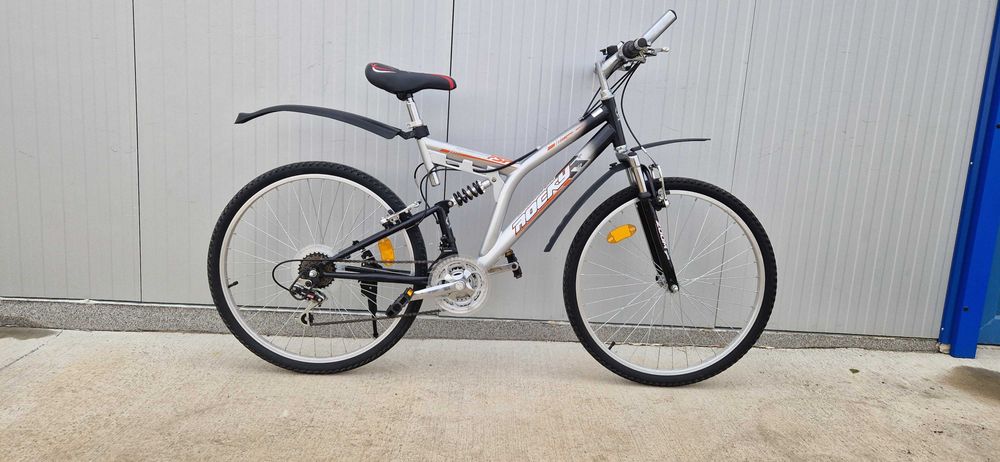 Велосипед ROCKY колело 26"