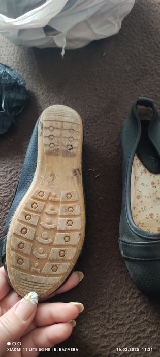 Черни обувчици за принцеса