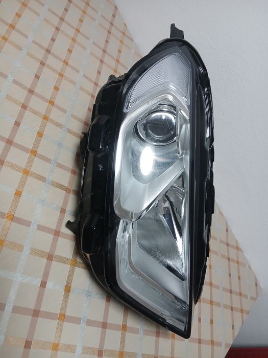 Far dreapta ford ecosport