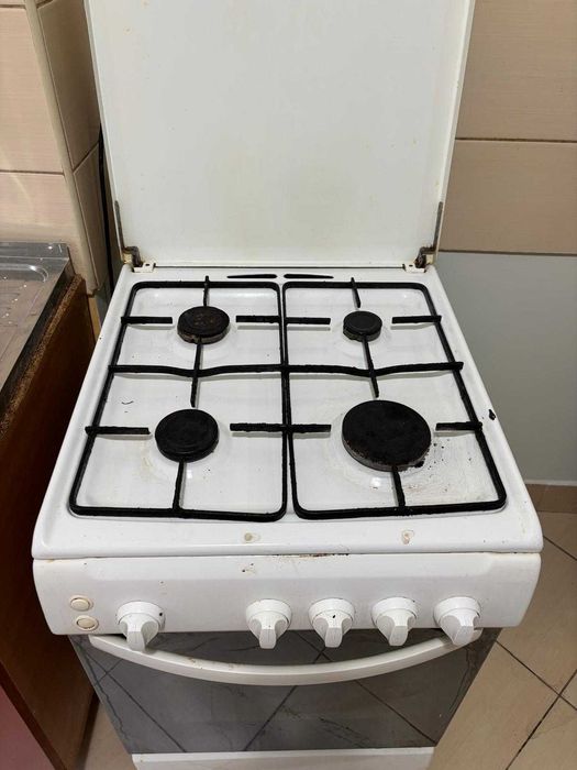 Aragaz ARCTIC cu 4 ochiuri