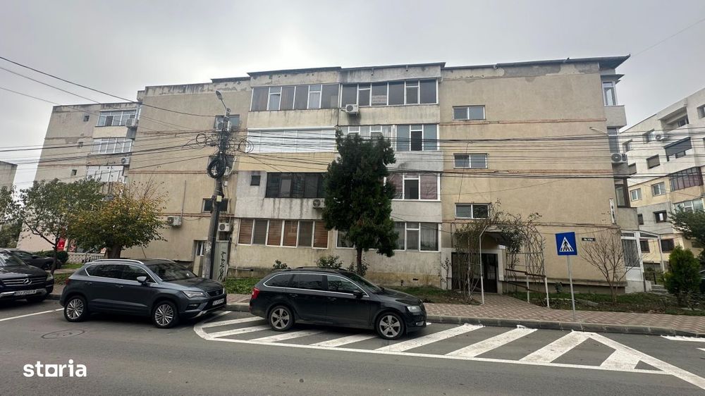 Cernavoda - str. 9 mai, Apartament cu 3 camere - 69 mp - etaj 3