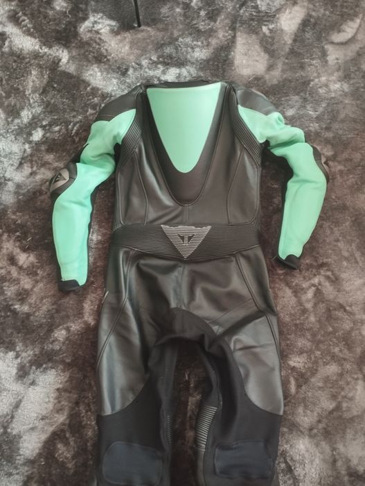 Дамски кожен мото екип Dainese 40 (XS-S)