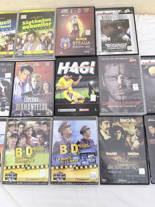 Vand DVD-uri noi