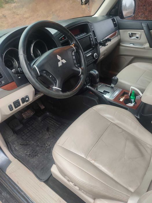 Продавам Mitsubishi Pajero