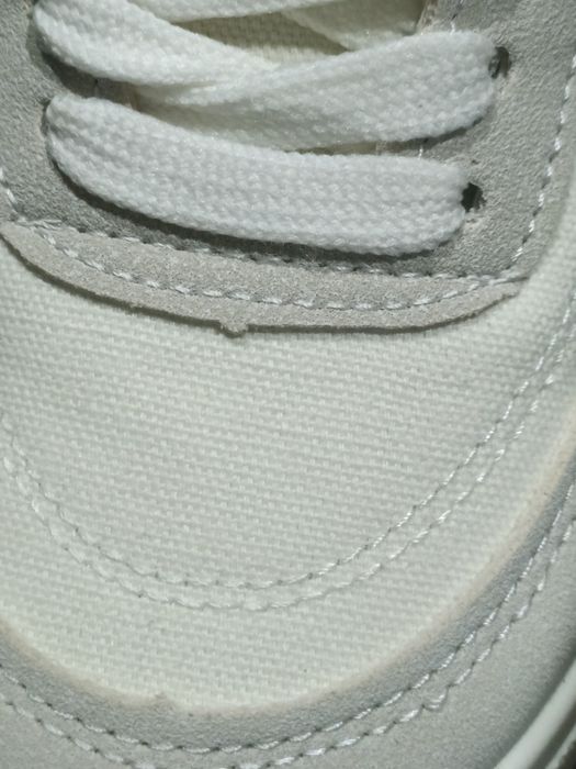 Продам  кроссовки