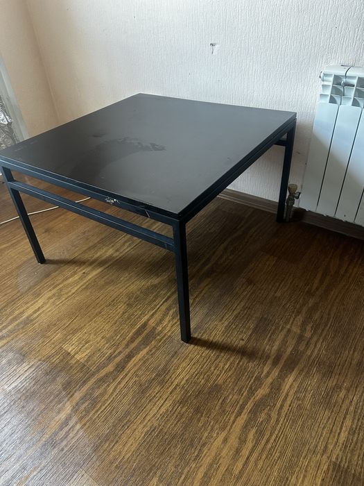 Стол черный металл