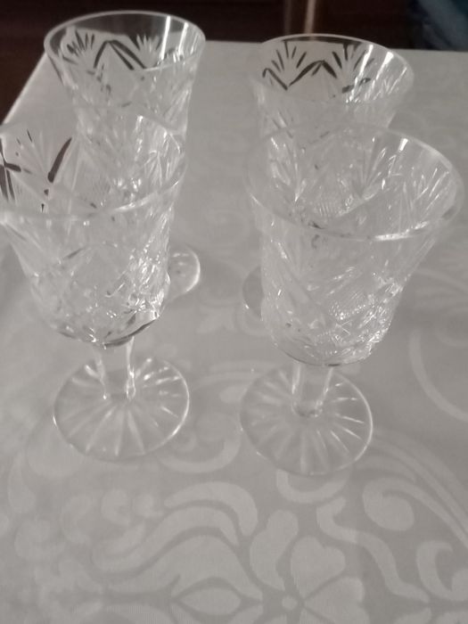 Продам фужеры разные.
