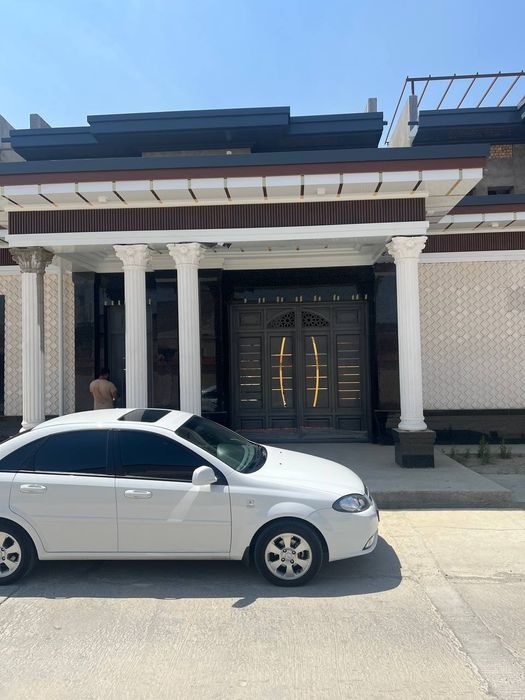 Срочно !! Продается 4 - х уровневый танхаус в Мотрите.