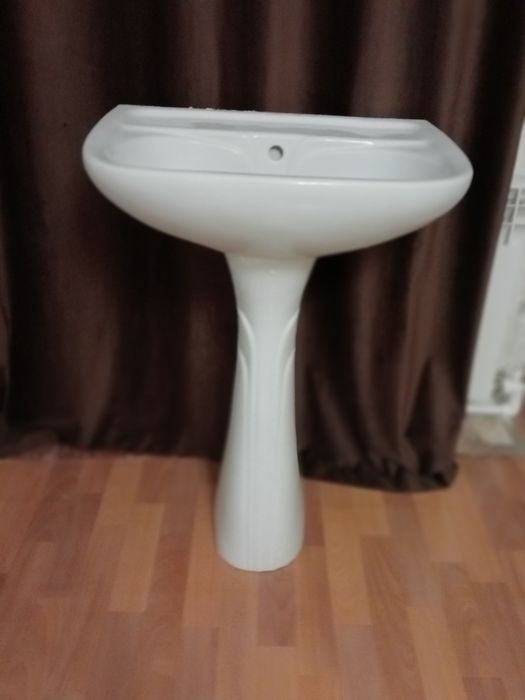 Продам раковину тюльпан