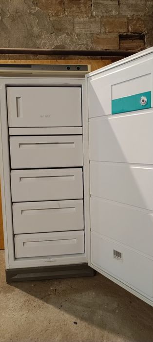 Фризер Indesit добро състояние
