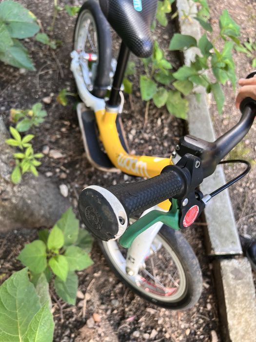 Bicicleta Woom 1 galbena