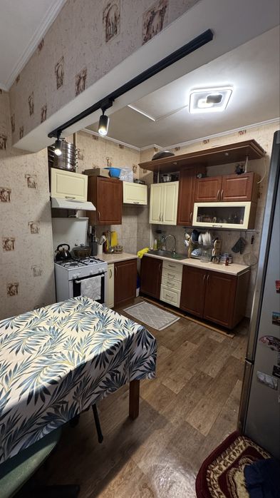 Отдам кухонный гарнитур