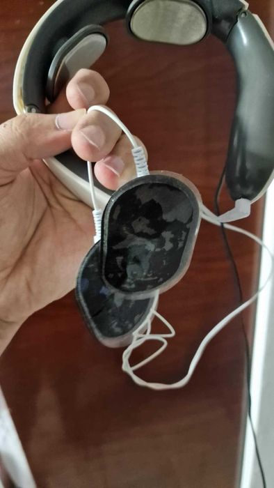 Aparat inteligent de masaj cervical SIKS